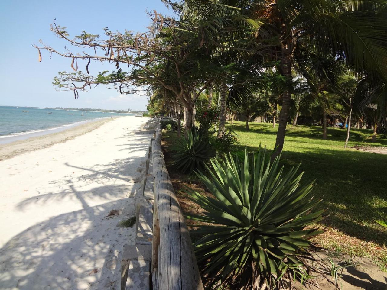 Oceanic Bay Hotel & Resort Bagamoyo Exterior photo